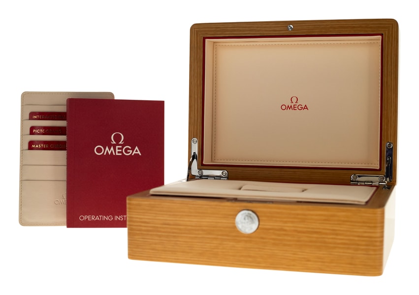 Omega Planet Ocean 215.30.44.21.01.001